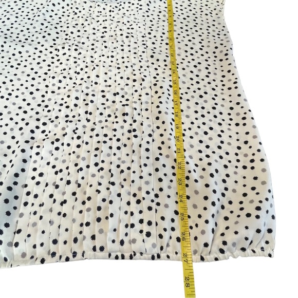 Loft, short sleeve blouse, top w/round square pattern pleating on front XL - Picture 9 of 10